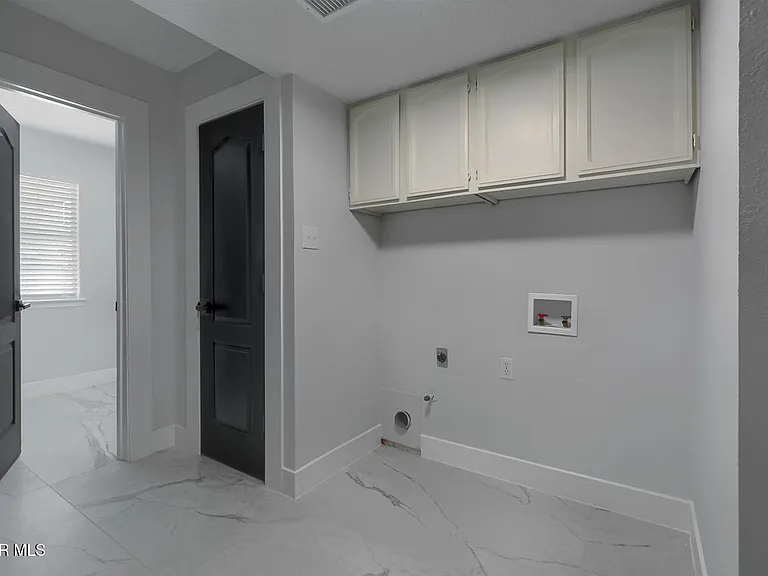 7413 Le Conte Dr — Photo 32