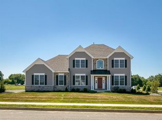 6845 Lilac Dr, Bethlehem, PA 18017