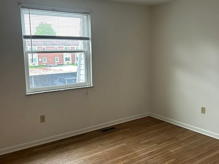 488 Heather St #488 HEATHER ST — Photo 11