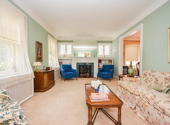 3rd image of 229 Sedgwick Ave