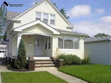 1st image of 4465 W 135th St