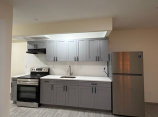 1075 W Farms Rd #1A, Bronx, NY 10459