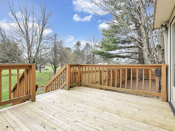 5th image of 11 Joshua Ln