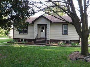 109 Ebersol St, Strawn, IL 61775