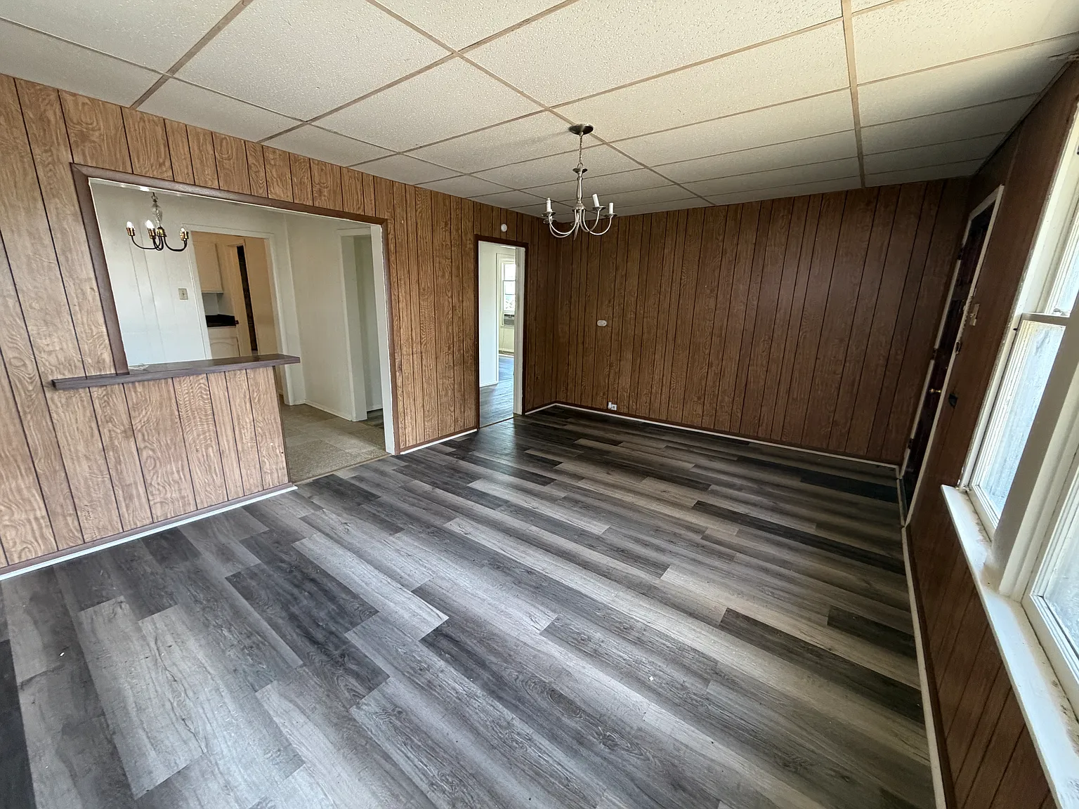 3 bed, 1200 sqft, $1,300 — Photo 3
