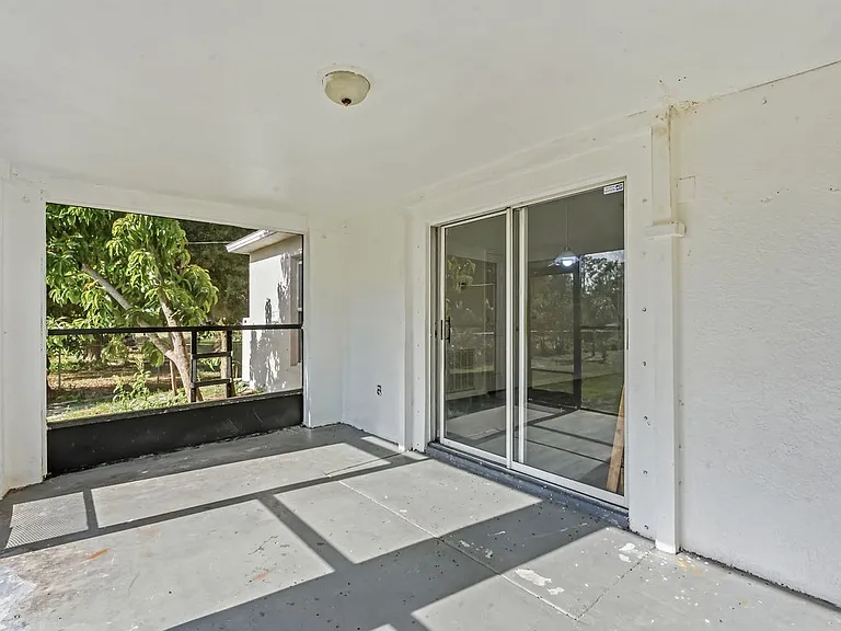 913 Canton Ave — Photo 33
