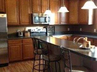 1581 Sumac Cir, Carver, MN 55315