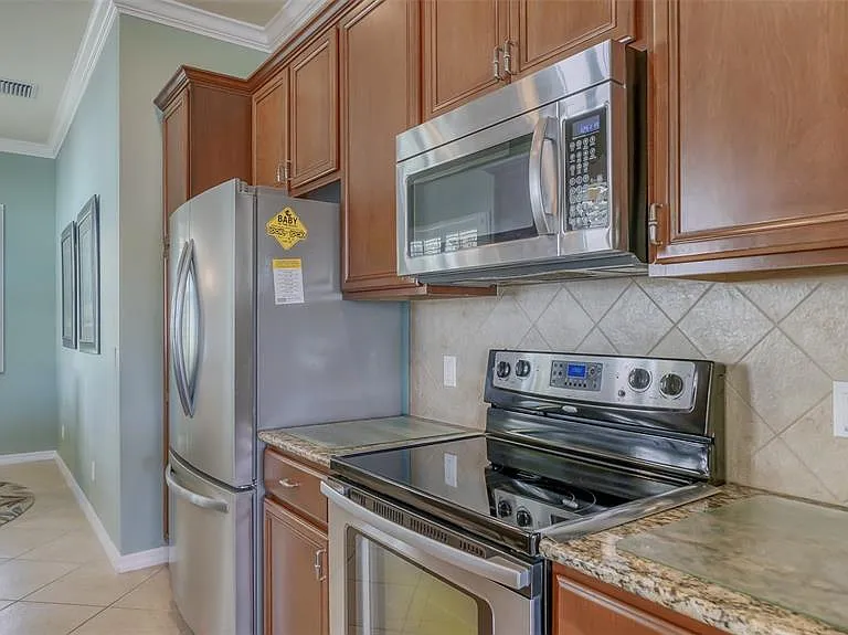 1498 Ernesto Dr — Photo 17