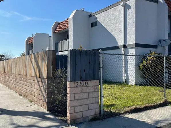 2100 W Devonshire Ave APT 18, Hemet, CA 92545