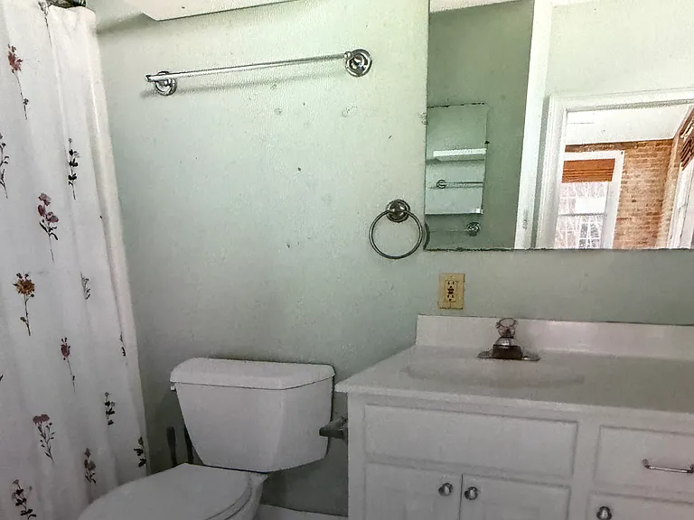 179 E Dunbar St #D — Photo 11