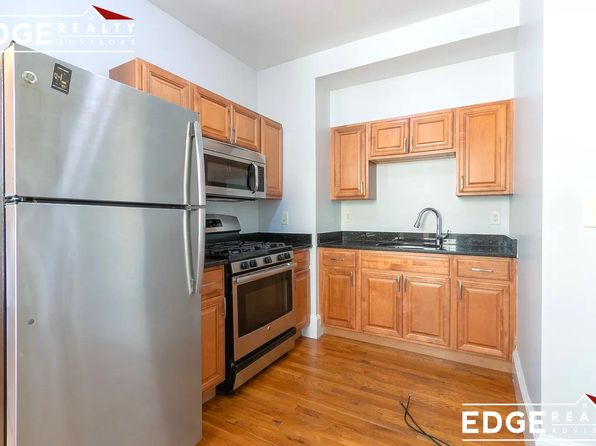 28 Mount Hope St #1