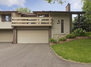 7120 W 113th St, Bloomington, MN 55438