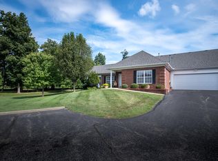 10203 Pine Glen Cir, Louisville, KY