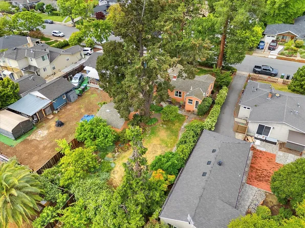 15590 Linda Ave, Los Gatos, CA 95032