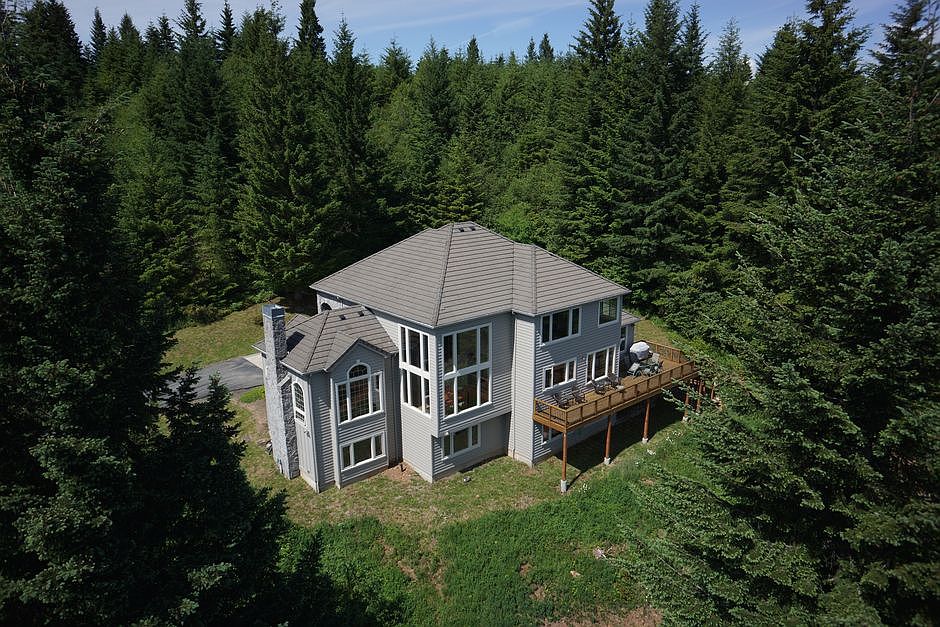 1st image of 30400 NE Livingston Mountain Cir