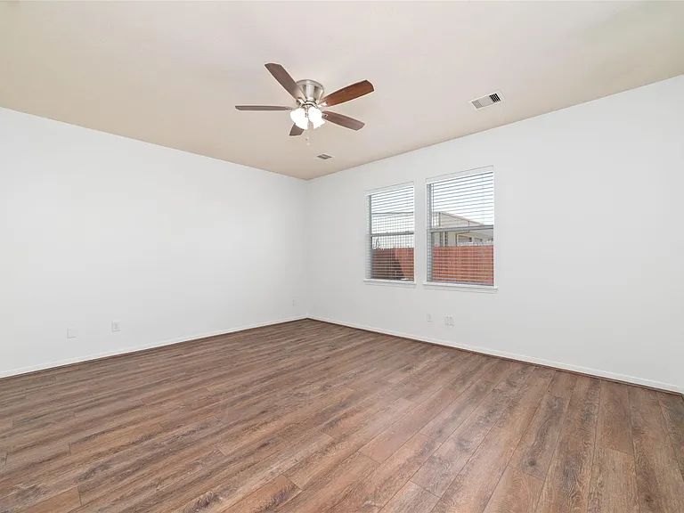 8914 Parlin Ridge Dr — Photo 17