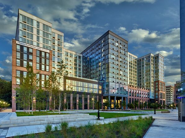 770 Jackson St APT 1019