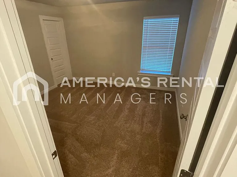 333 Buckhorn Cir — Photo 16