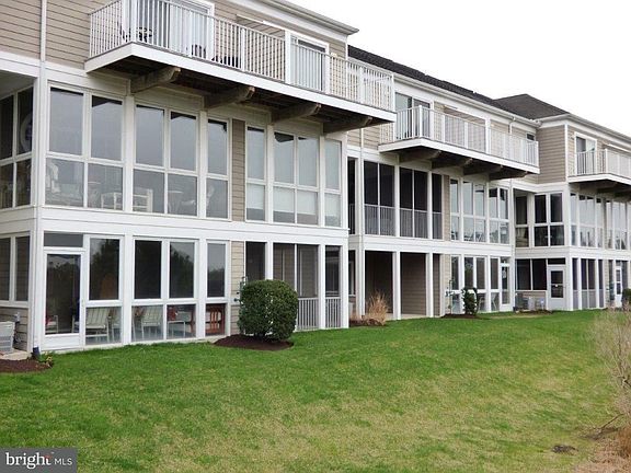 2nd image of 38271 Bay Vista Dr APT 1242