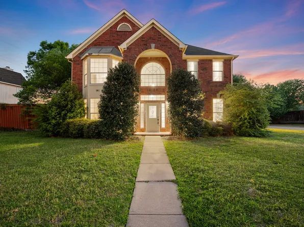 141 Morningside Dr, Grand Prairie, TX 75052