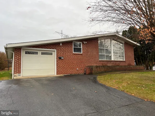 133 Williamson Ave, Greencastle, PA 17225