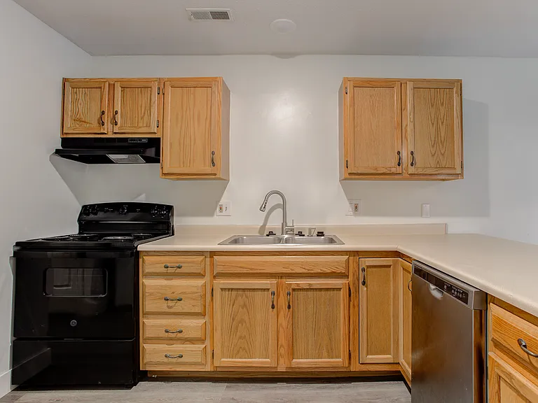 165 Westhaven Dr — Photo 28