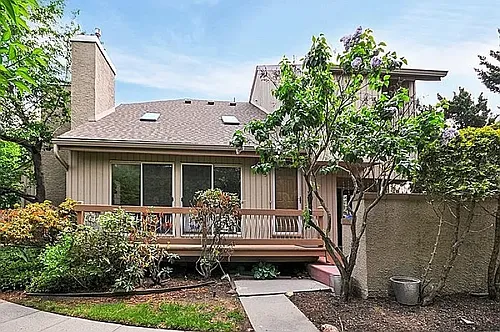 105 Kelly Dr Photo 1
