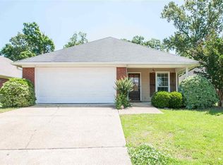 110 W Pinebrook Dr, Brandon, MS 39047