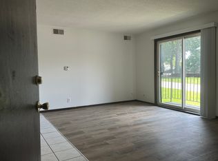 248 E Oak Cliff Ct #5, Peoria, IL 61614