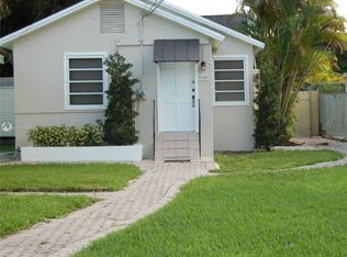 2140 SW 25th St #B, Miami, FL 33133