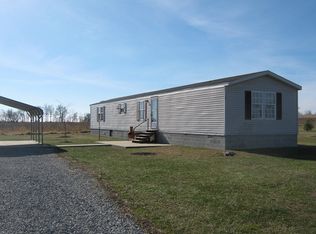 6044 Cedar Rd, Iuka, IL 62849