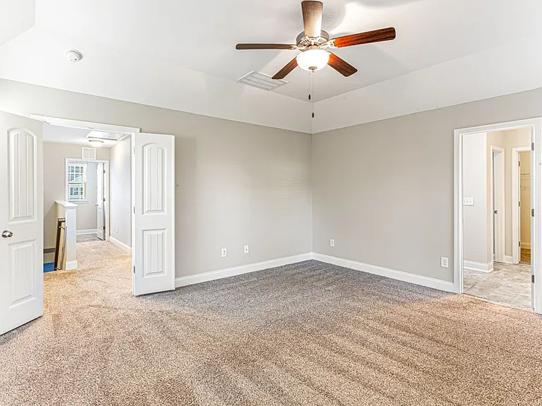 2240 Mannington Dr — Photo 26