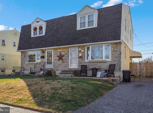 1364 Langley St, Trainer, PA 19061