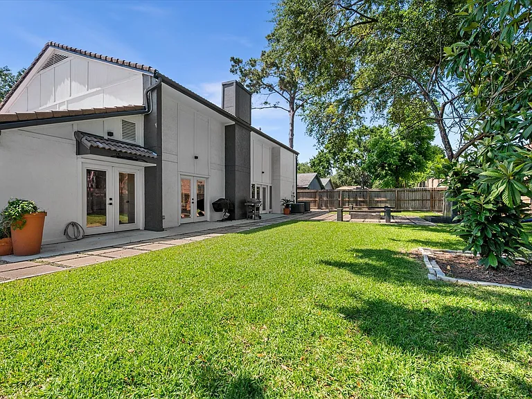 8202 Argentina St — Photo 42