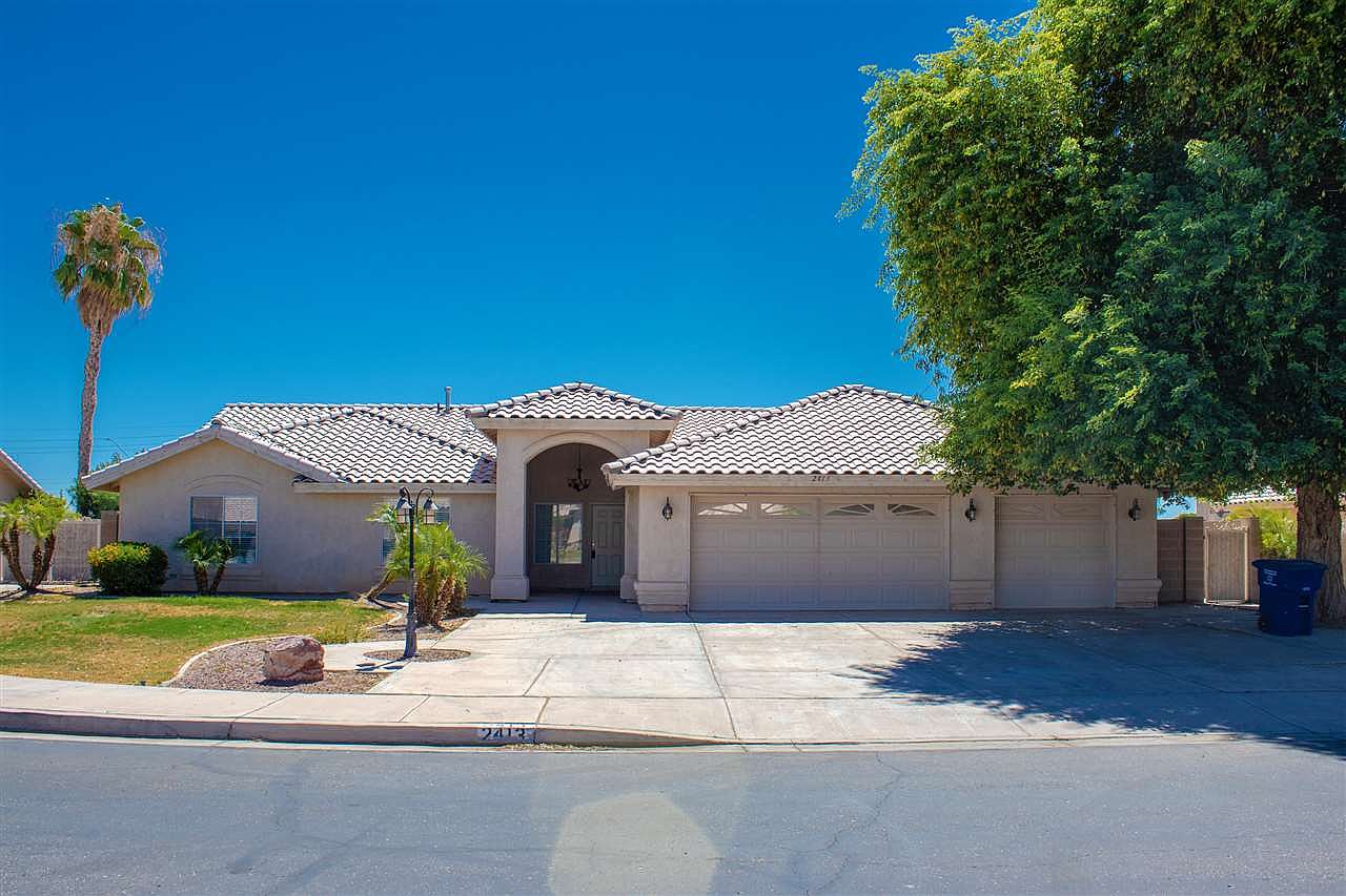 2413 S 34th Dr, Yuma, AZ 85364 | Zillow