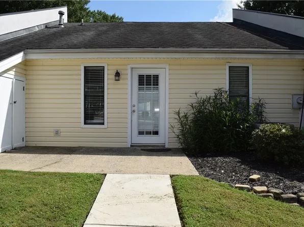 227 Goshen Ln, Woodstock, GA 30188