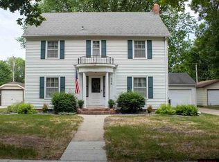 206 3rd Ave SE, Mapleton, MN 56065