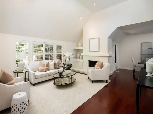 2 Farm Rd, Los Altos, CA 94024