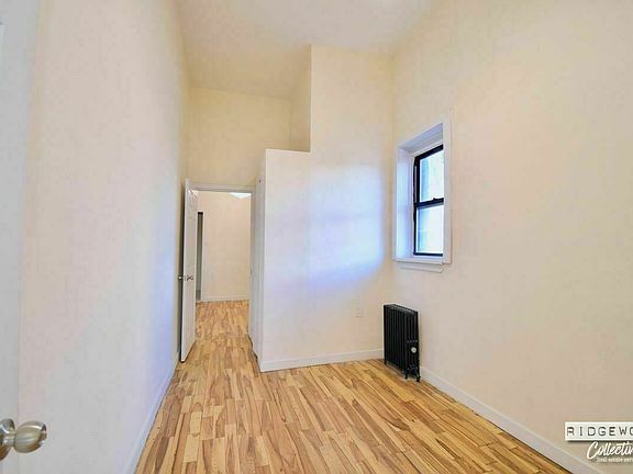 3rd image of 333 Vernon Ave APT 3