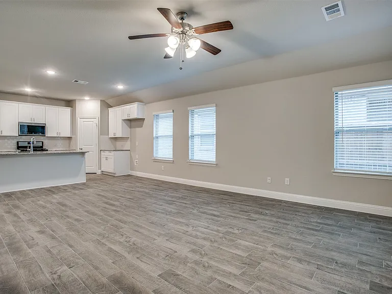 2708 Country Church Rd — Photo 8