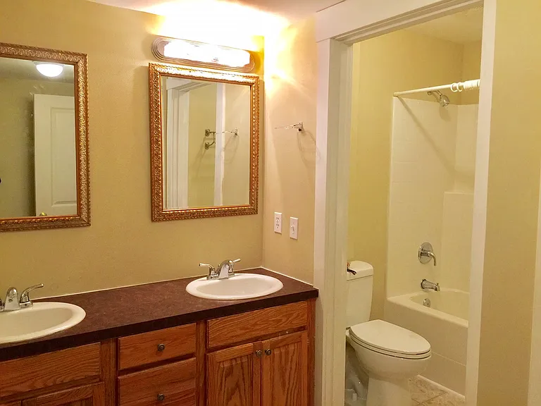 3835 NE 125th St #B — Photo 14