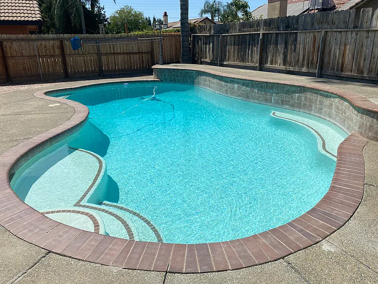 3814 E Paradise Ave — Photo 4