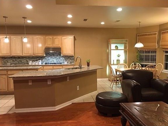 4th image of 3528 Sweetspring Dr