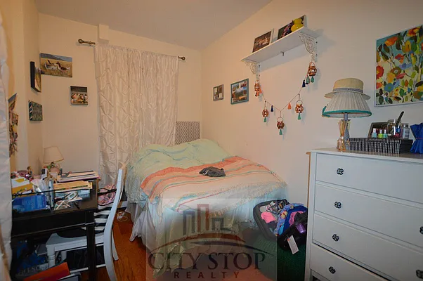 Rented by City Stop Realty | media 28