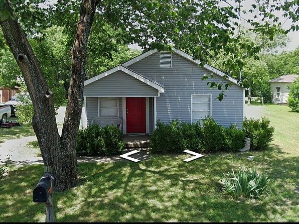 409 Campus St