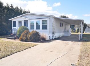 32 Cranberry Run, South Kingstown, RI 02879