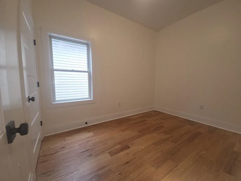 191 Terrace Ave #2 — Photo 13