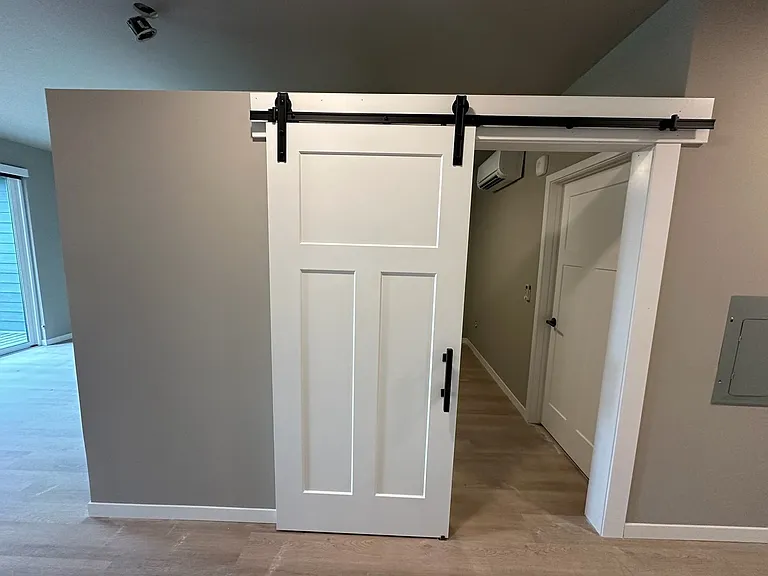 The Tuxedo Apartments — Photo 19