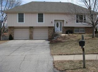 2275 S 135th Cir, Omaha, NE 68144