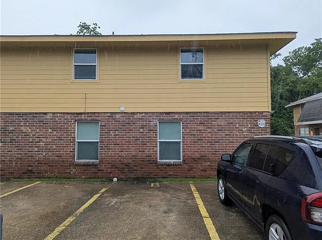 450 NW 3rd St #A — Photo 2
